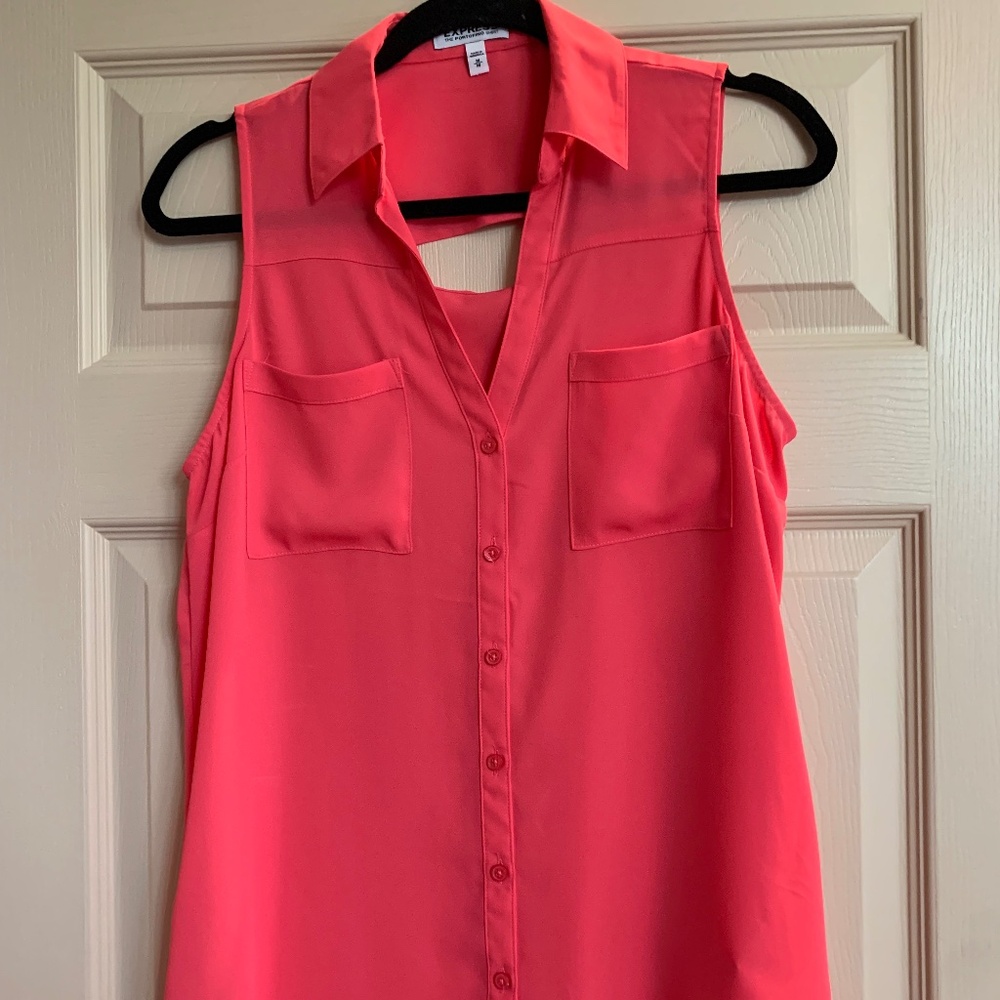 Express Coral Sleeveless Blouse sz M